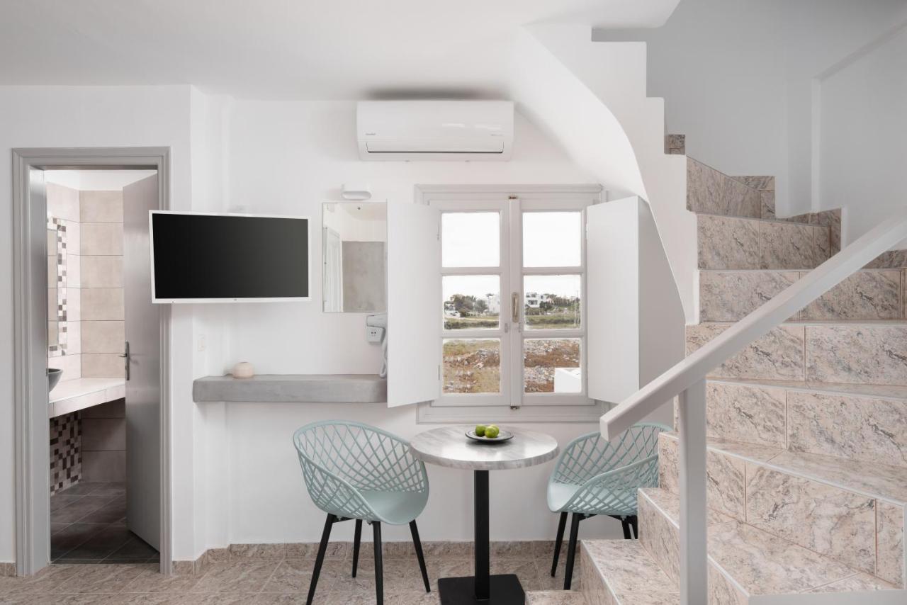 White Lily Suites & Lofts - Adults Only 16 Plus Perivolos  Exterior foto
