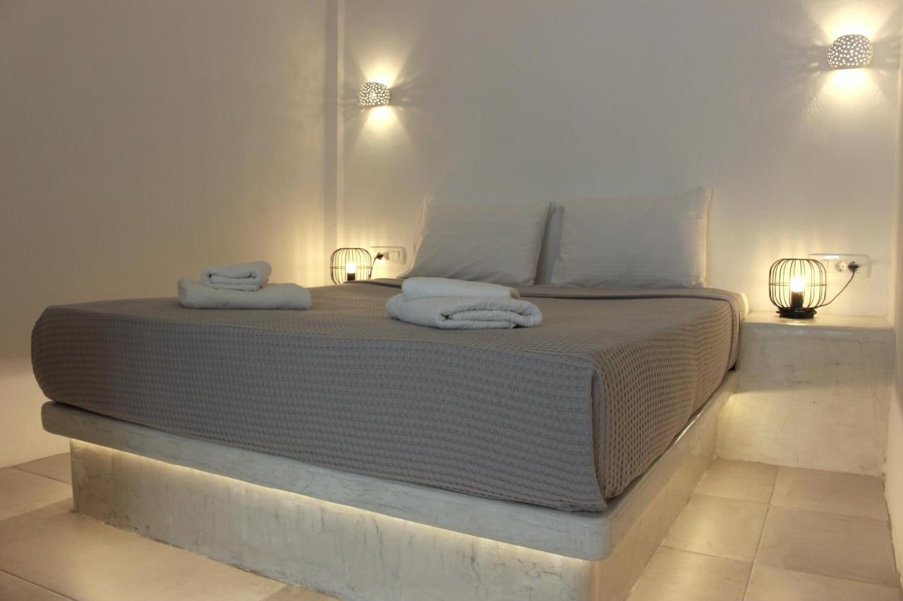 White Lily Suites & Lofts - Adults Only 16 Plus Perivolos  Exterior foto