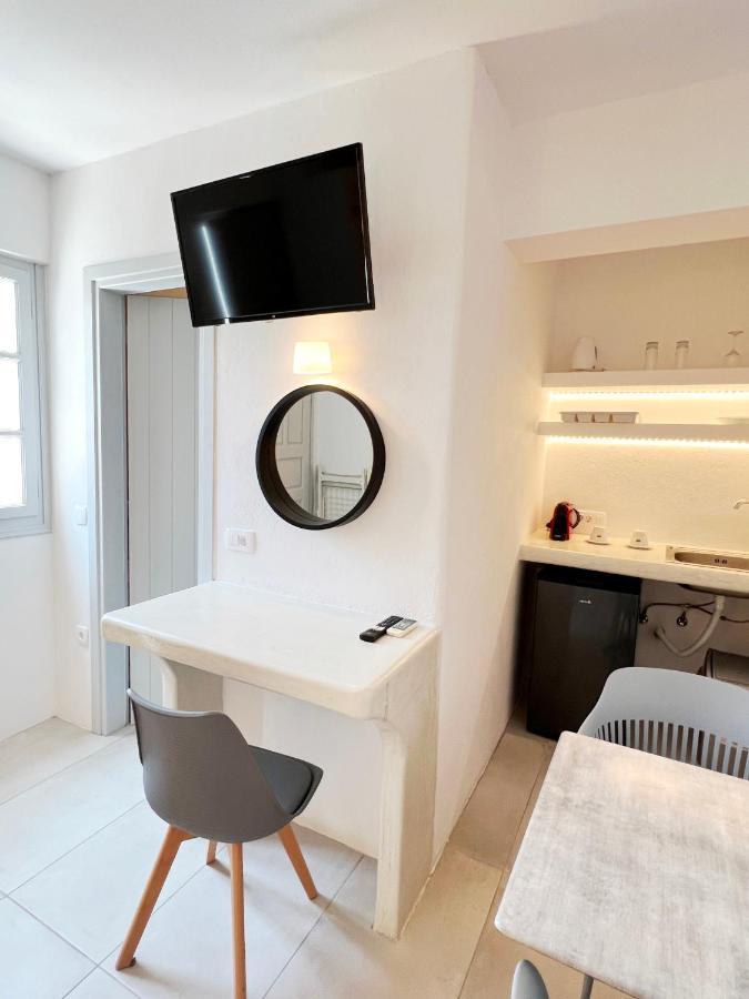 White Lily Suites & Lofts - Adults Only 16 Plus Perivolos  Exterior foto